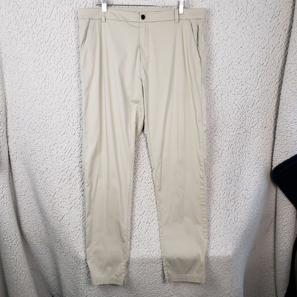 lululemon athletica Men's Chinos in Light Beige 36x32